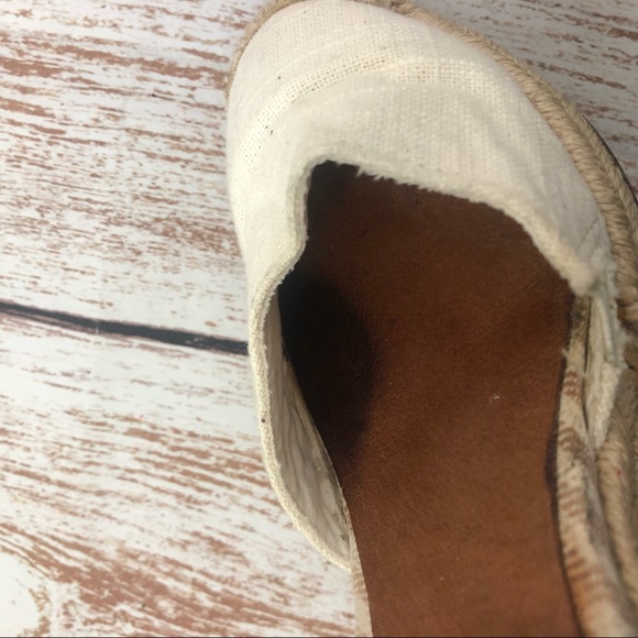 Sperry Sandals Size 6.5 - Picture 8 of 13